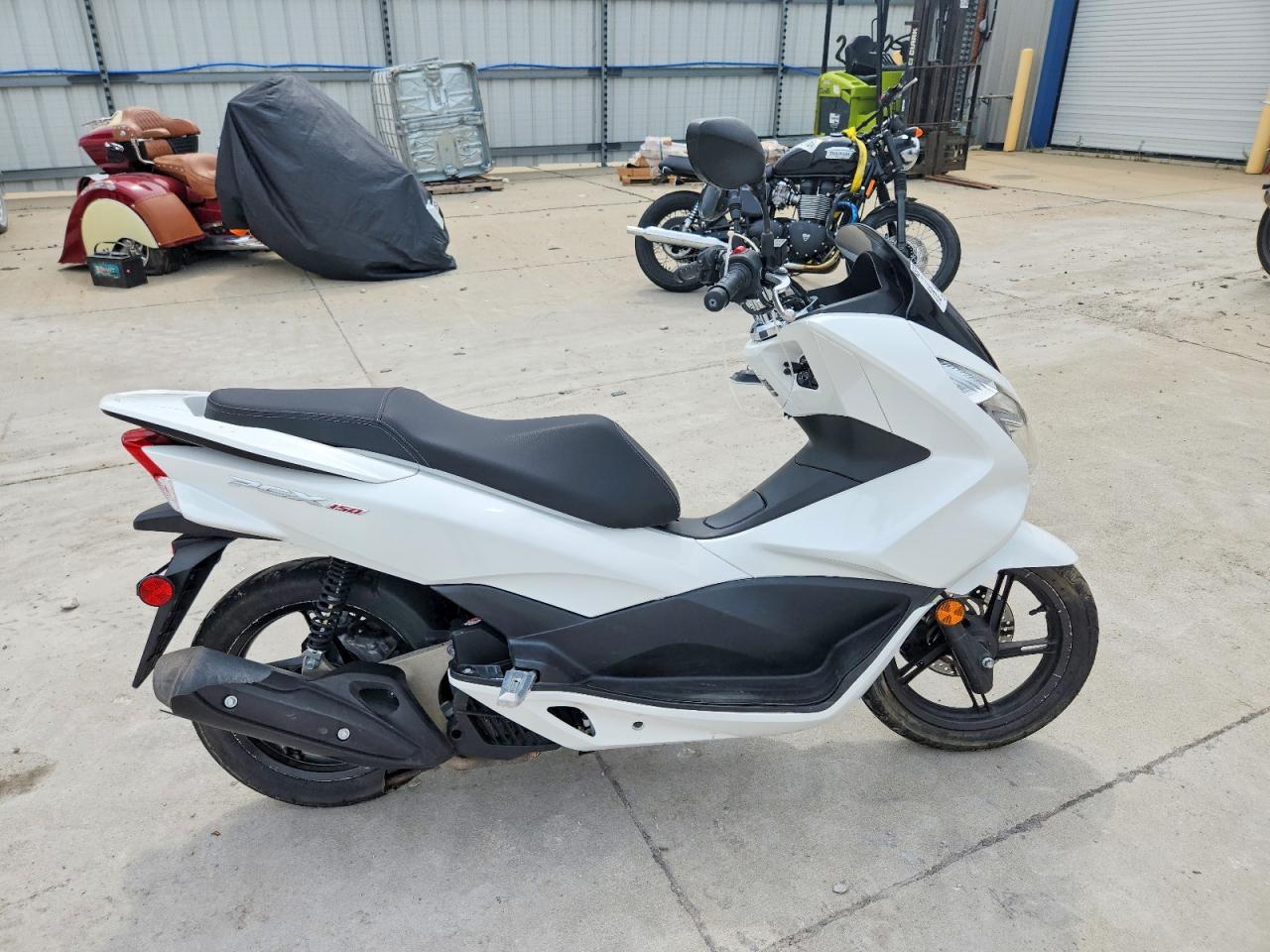 2015 HONDA PCX
