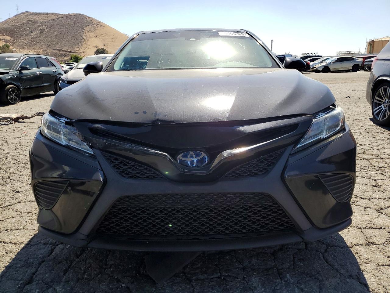 2019 TOYOTA CAMRY