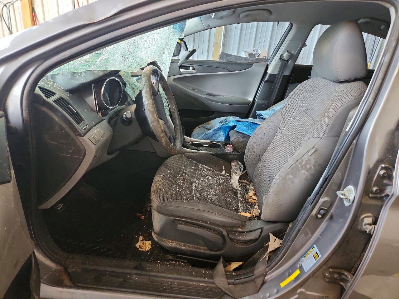 2011 HYUNDAI SONATA