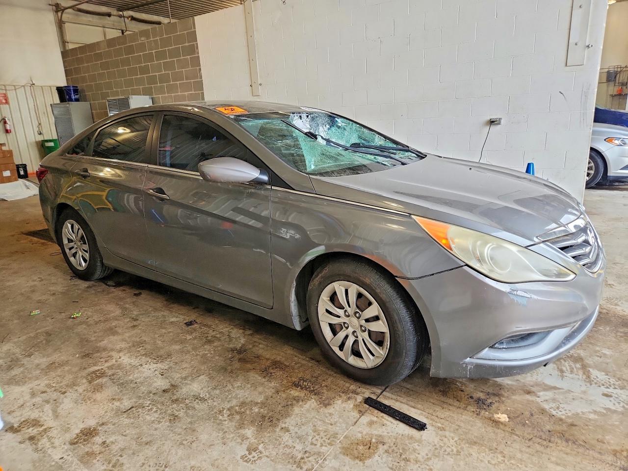 2011 HYUNDAI SONATA