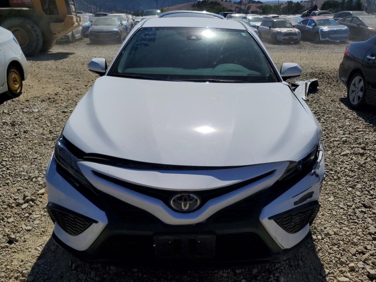 2024 TOYOTA CAMRY