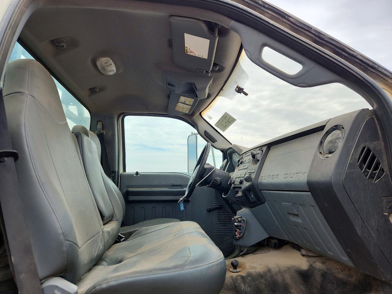 2011 FORD F750