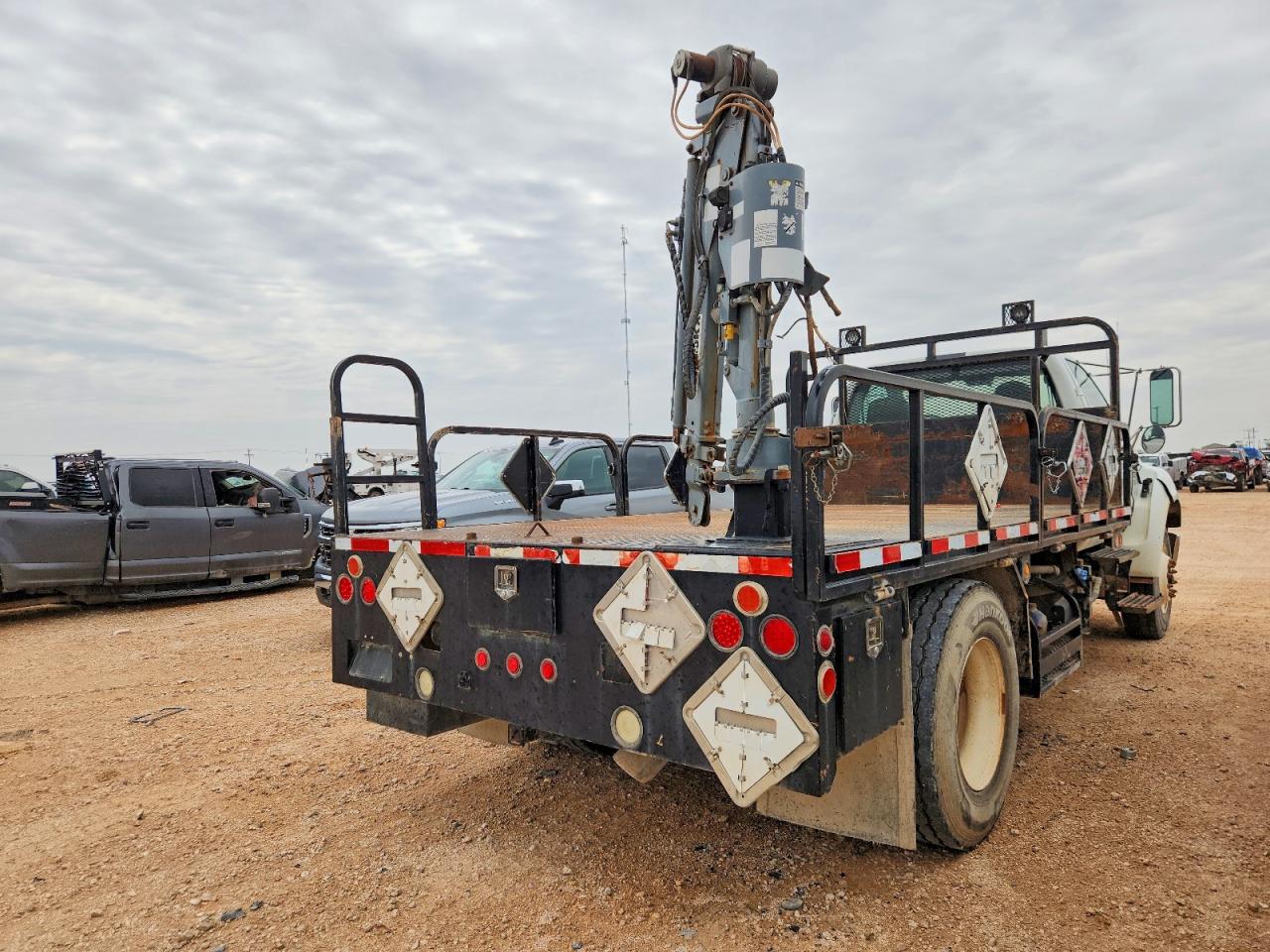 2011 FORD F750