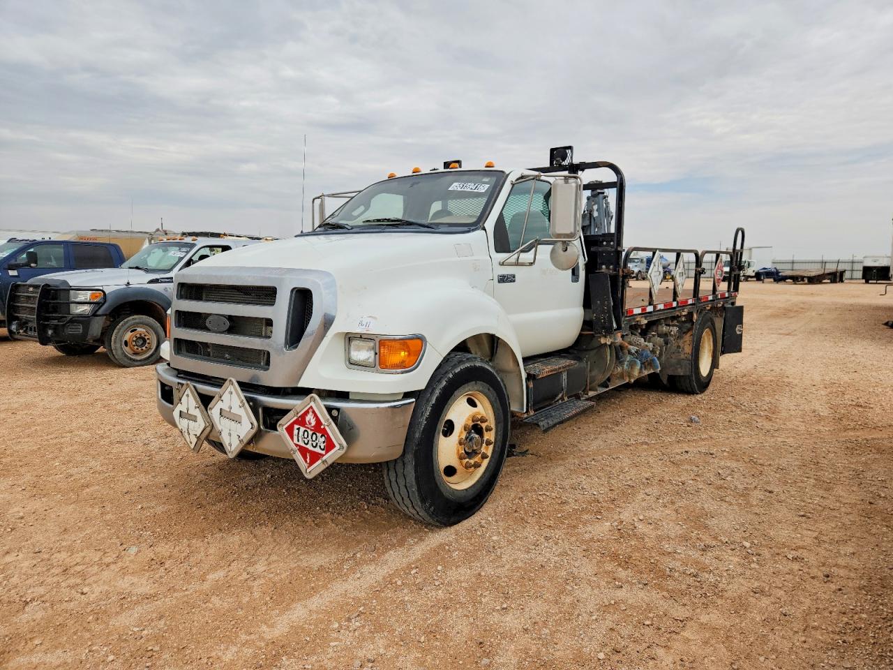 2011 FORD F750
