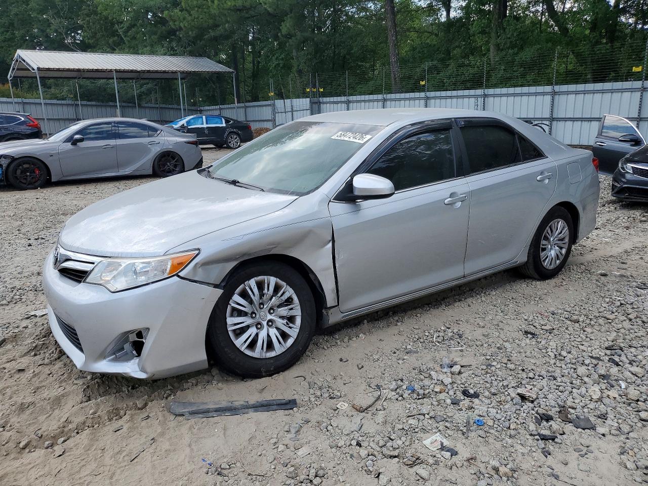2014 TOYOTA CAMRY
