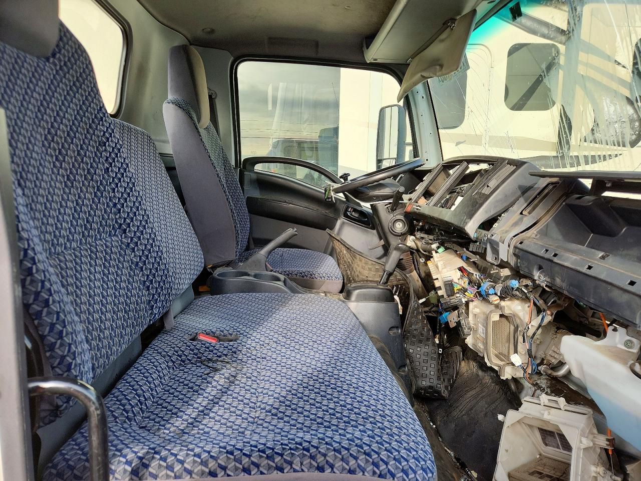 2024 ISUZU NPR