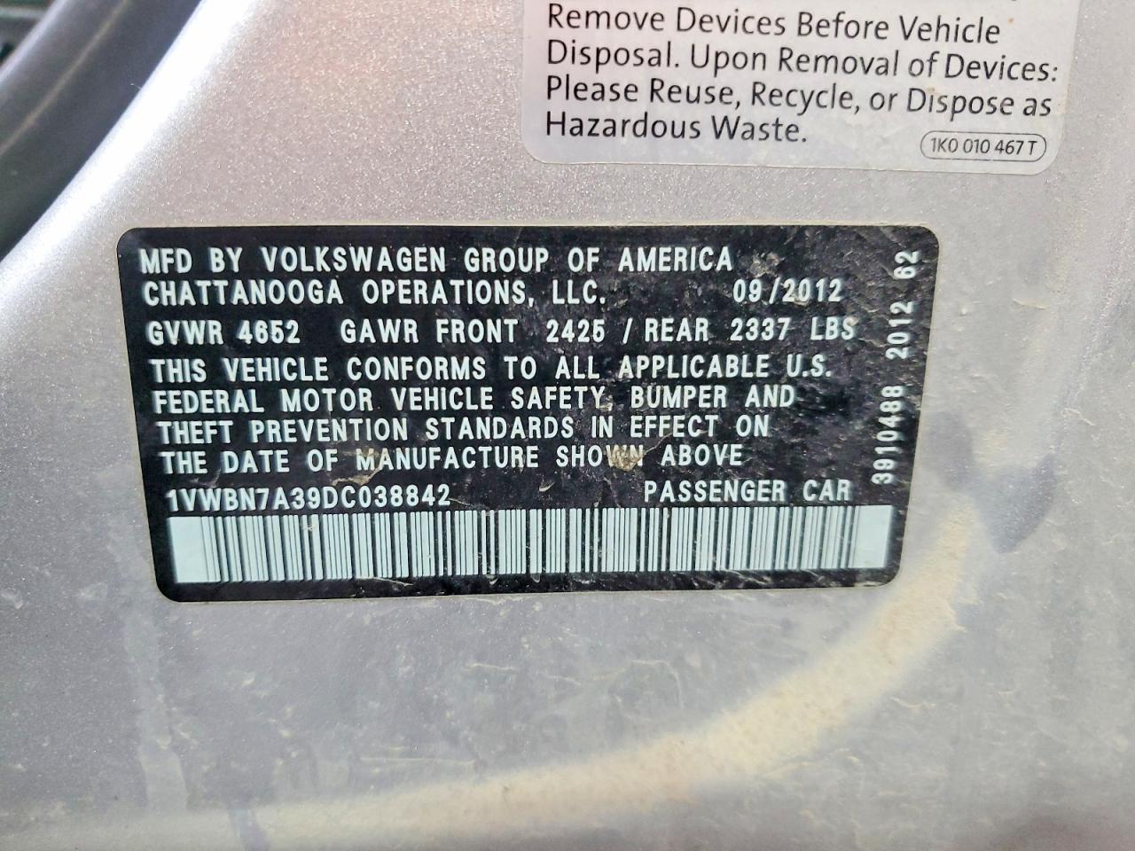 2013 VOLKSWAGEN PASSAT