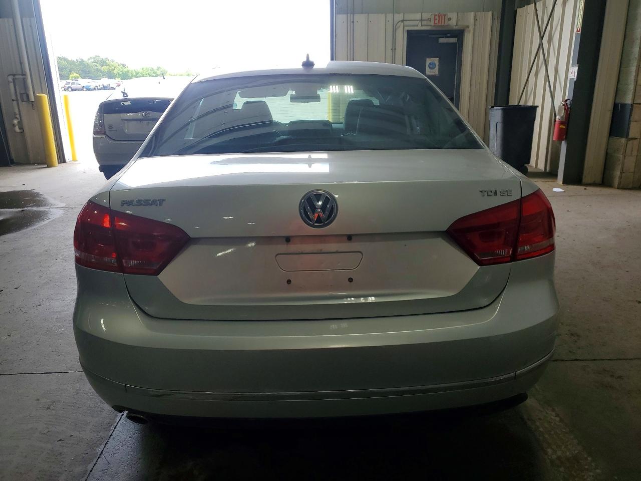 2013 VOLKSWAGEN PASSAT