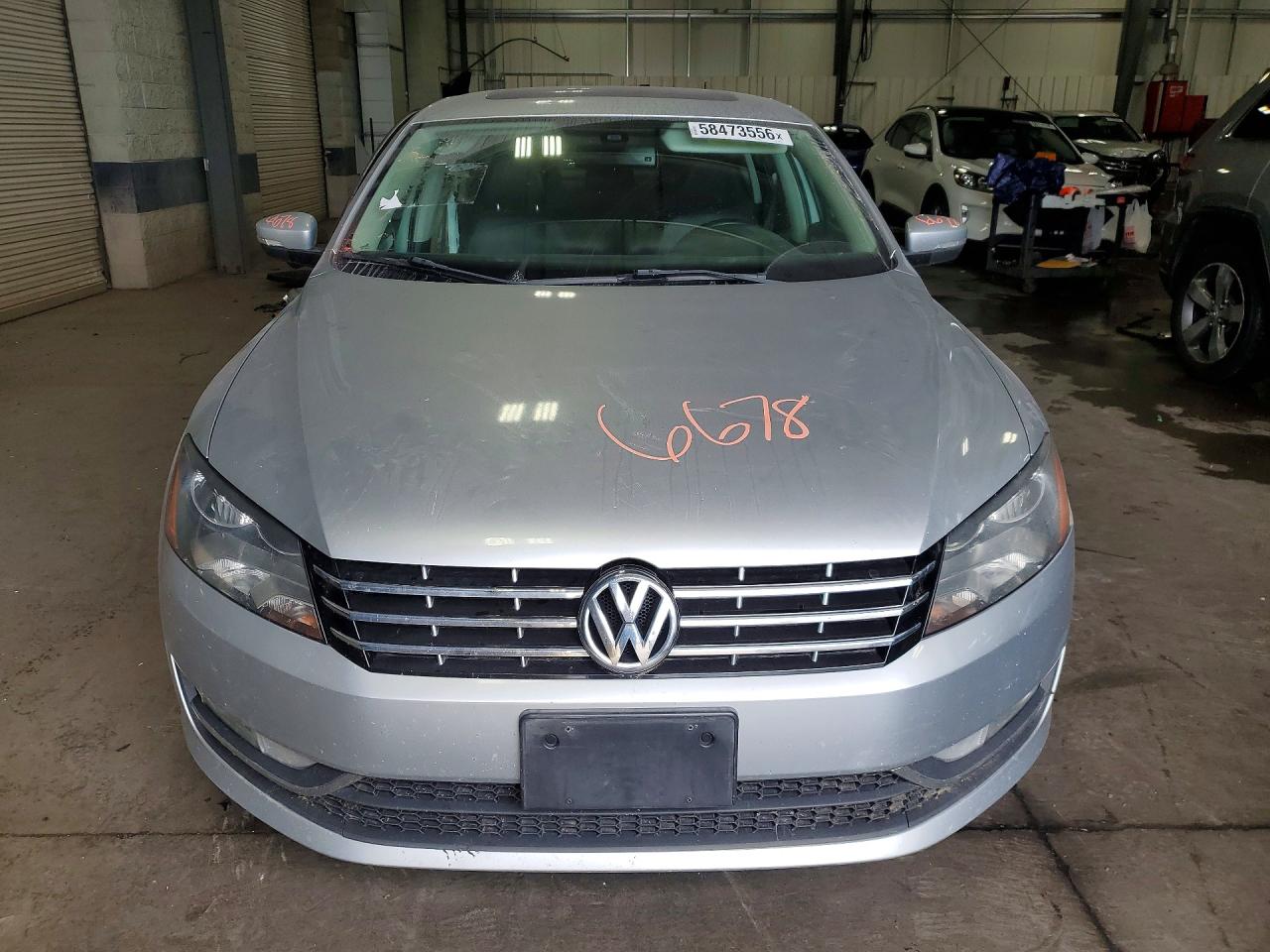 2013 VOLKSWAGEN PASSAT