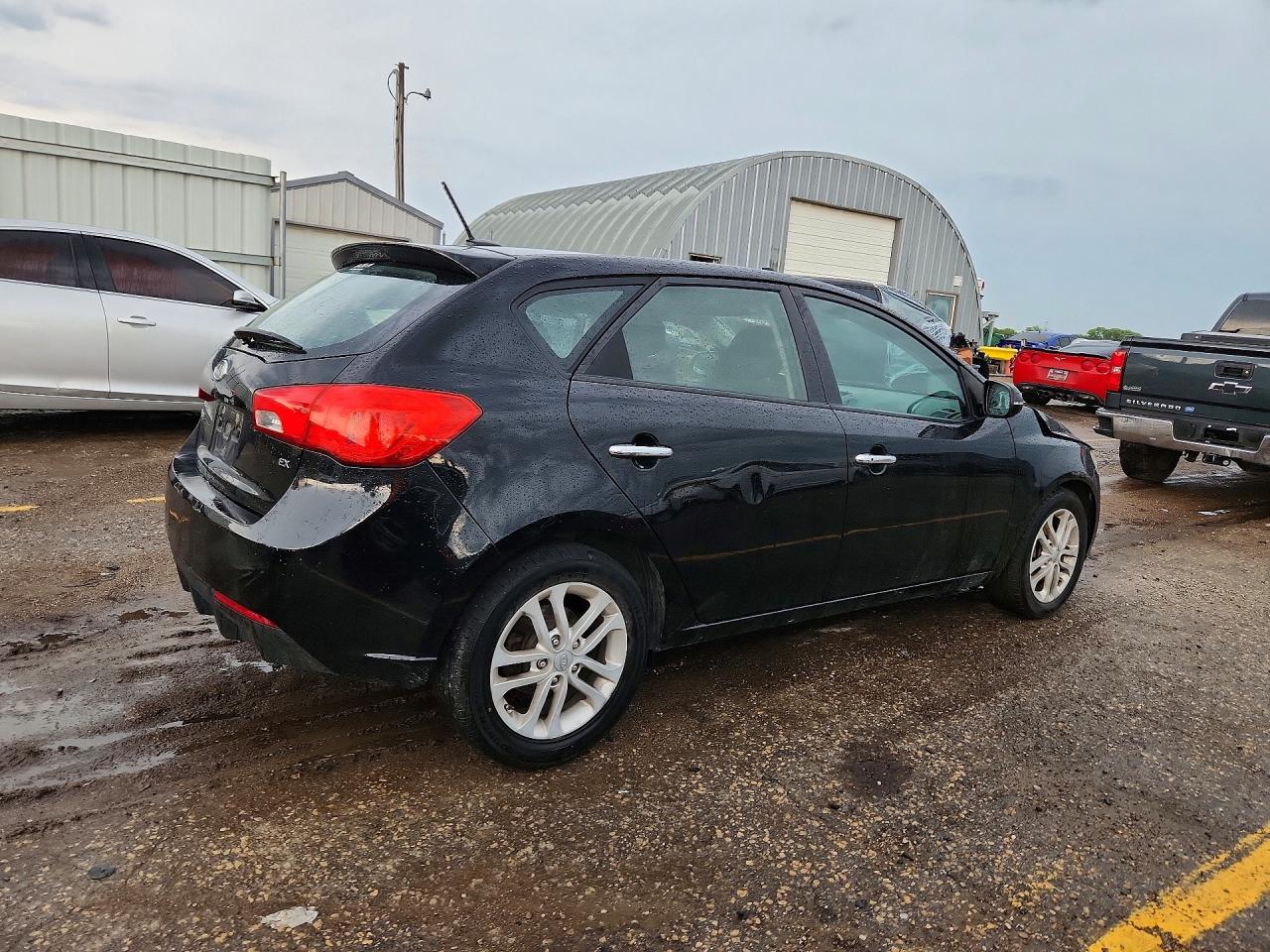 2011 KIA FORTE