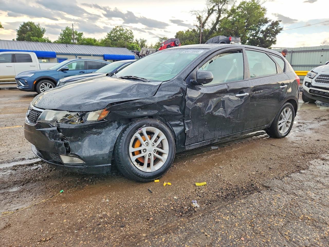 2011 KIA FORTE
