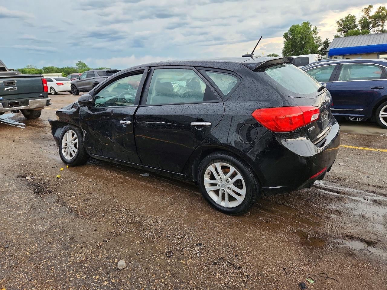 2011 KIA FORTE