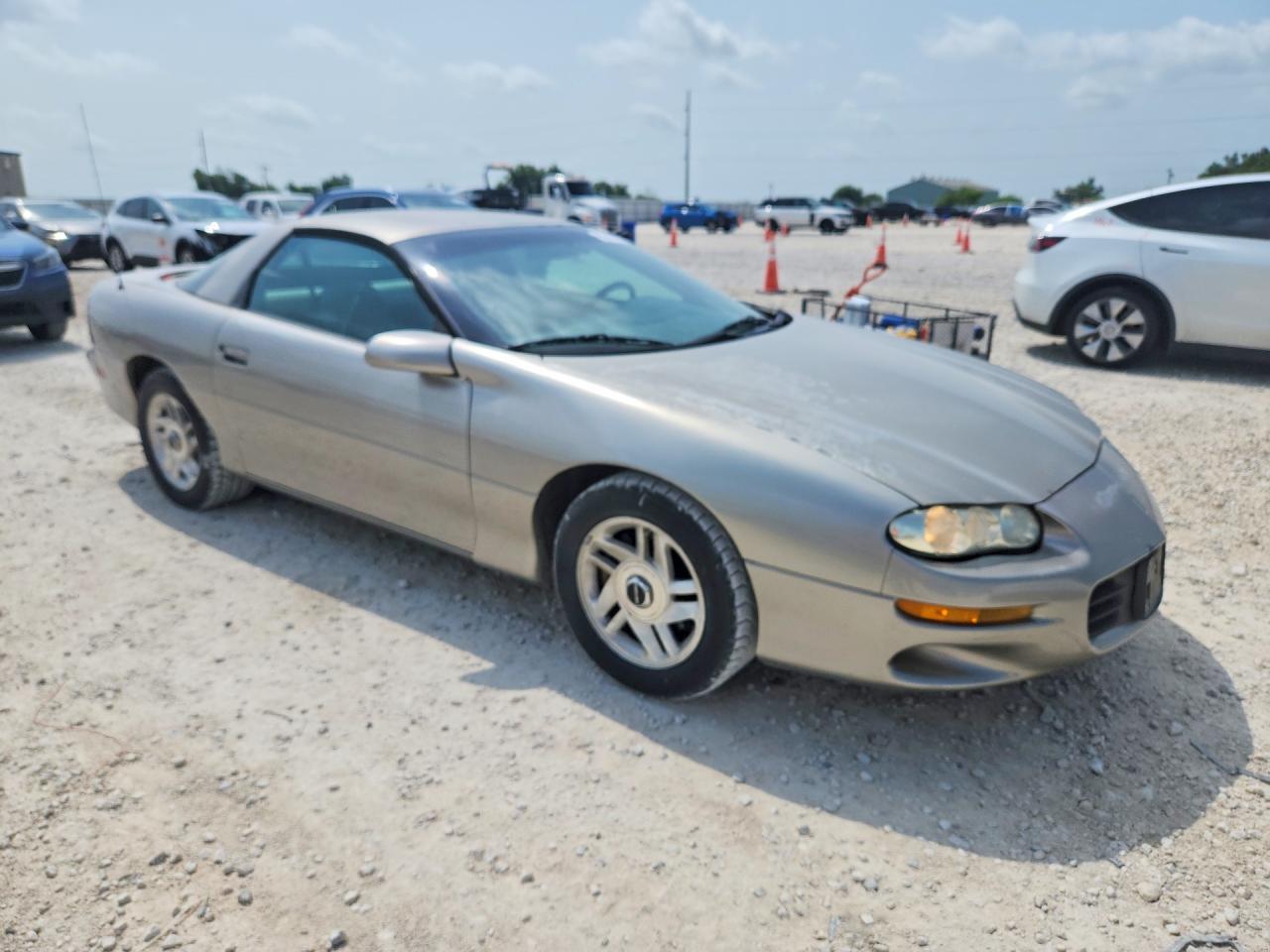 2001 CHEVROLET CAMARO