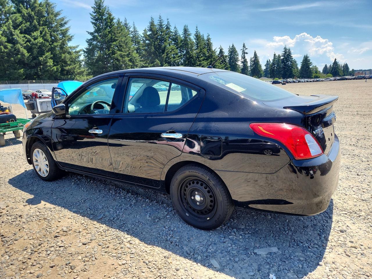 2018 NISSAN VERSA