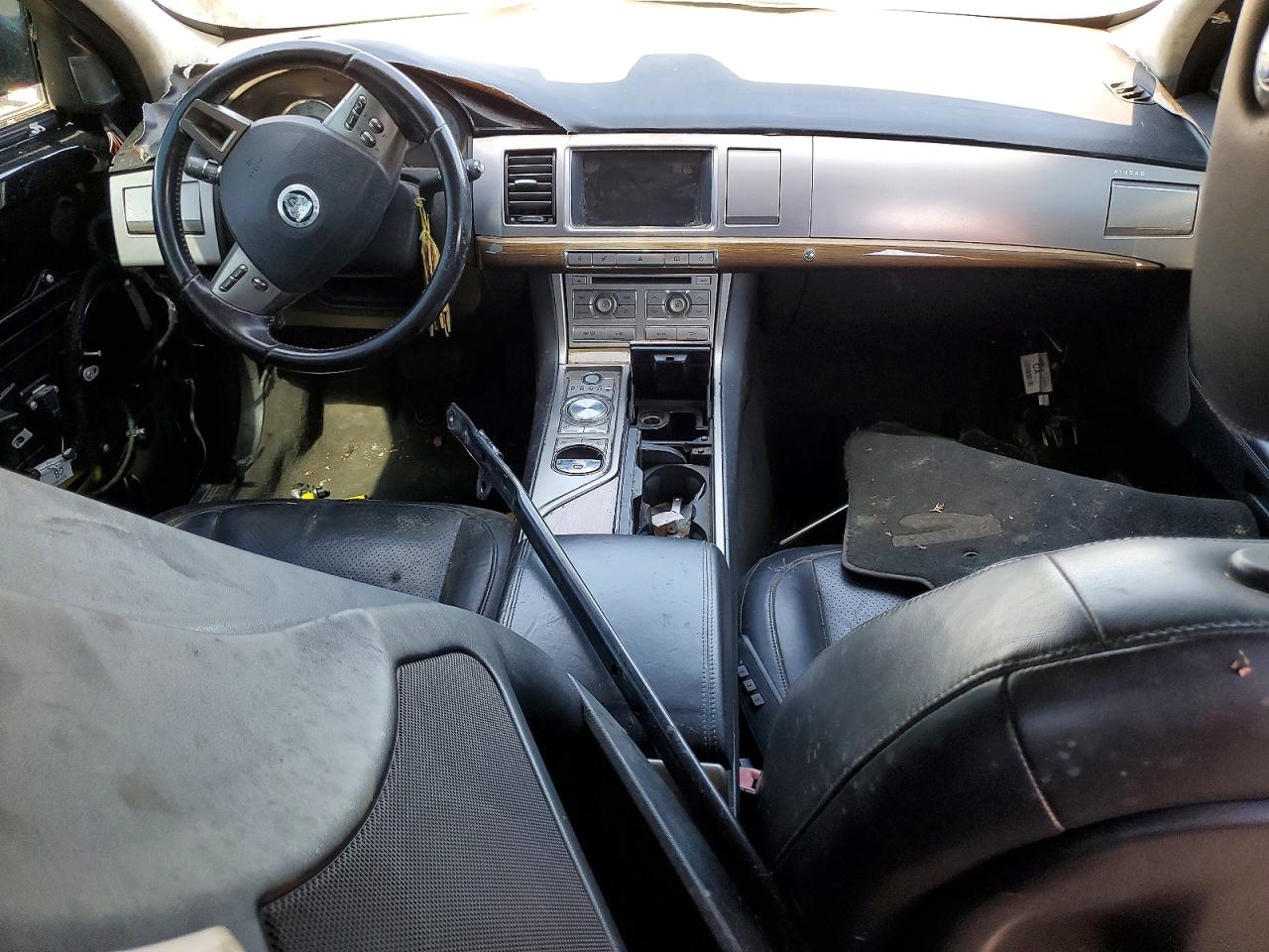 2011 JAGUAR XF