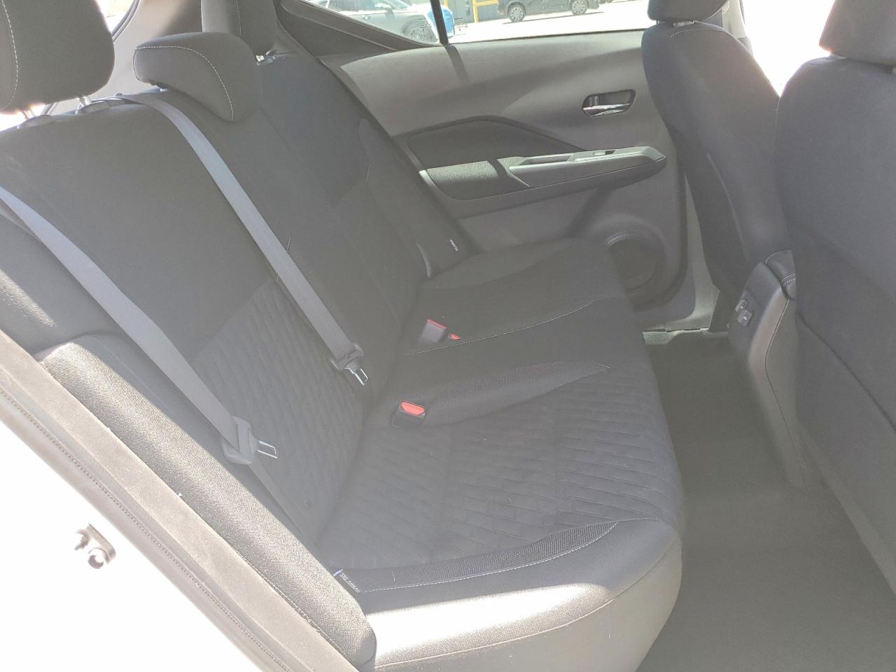 2023 NISSAN KICKS