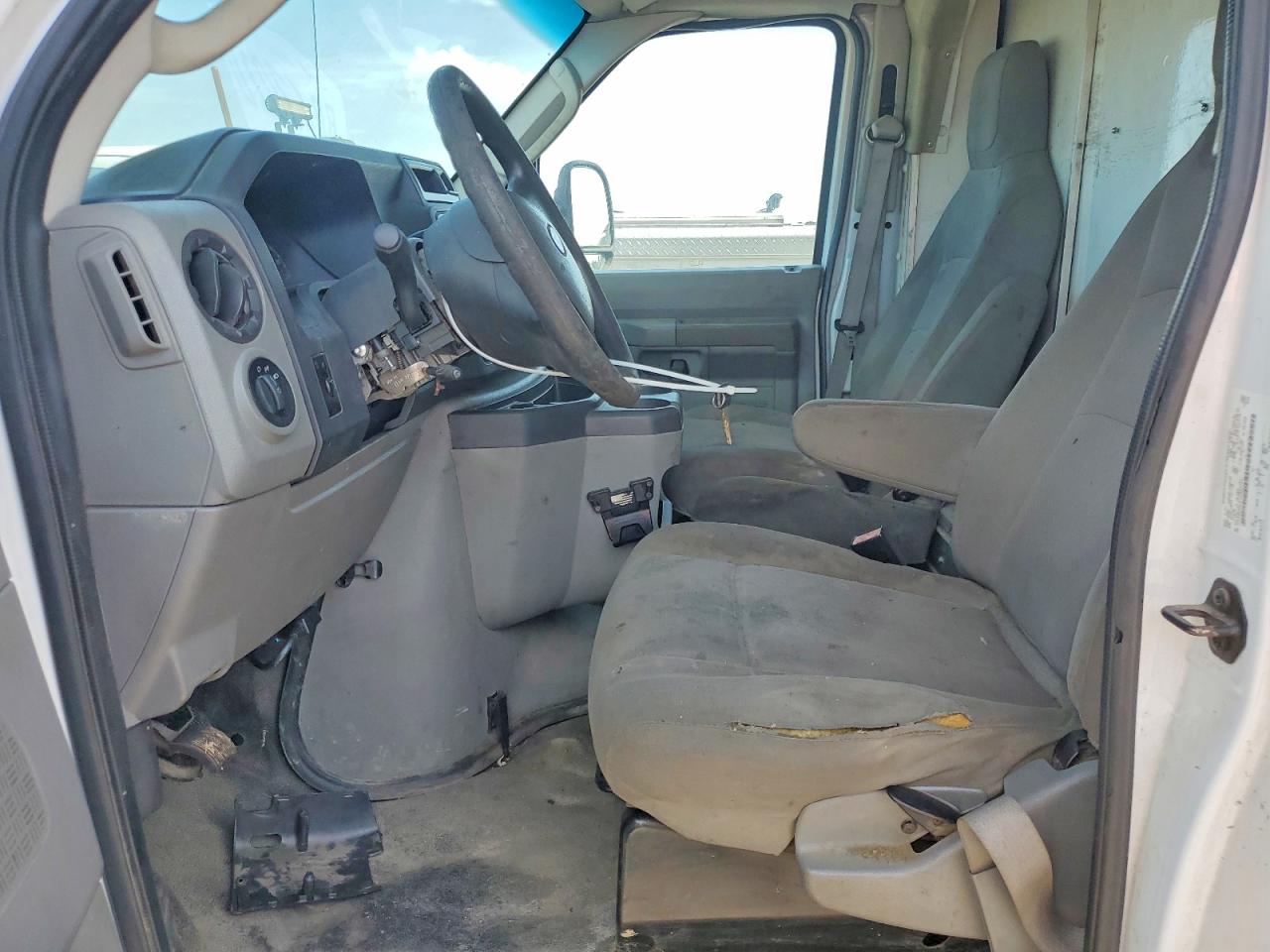2012 FORD ECONOLINE