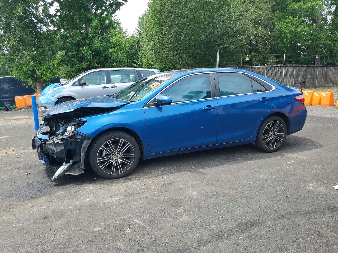 2016 TOYOTA CAMRY
