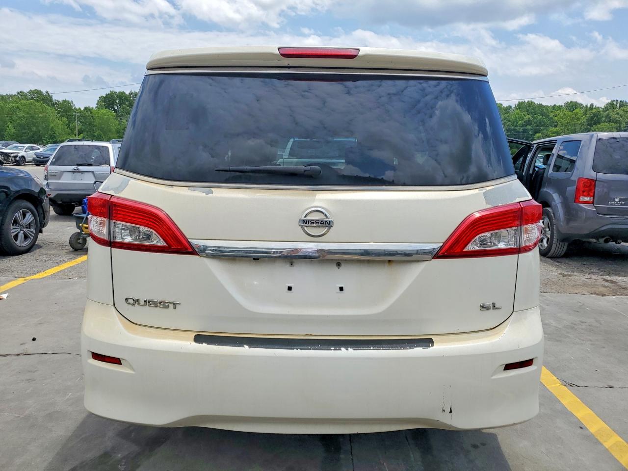2014 NISSAN QUEST