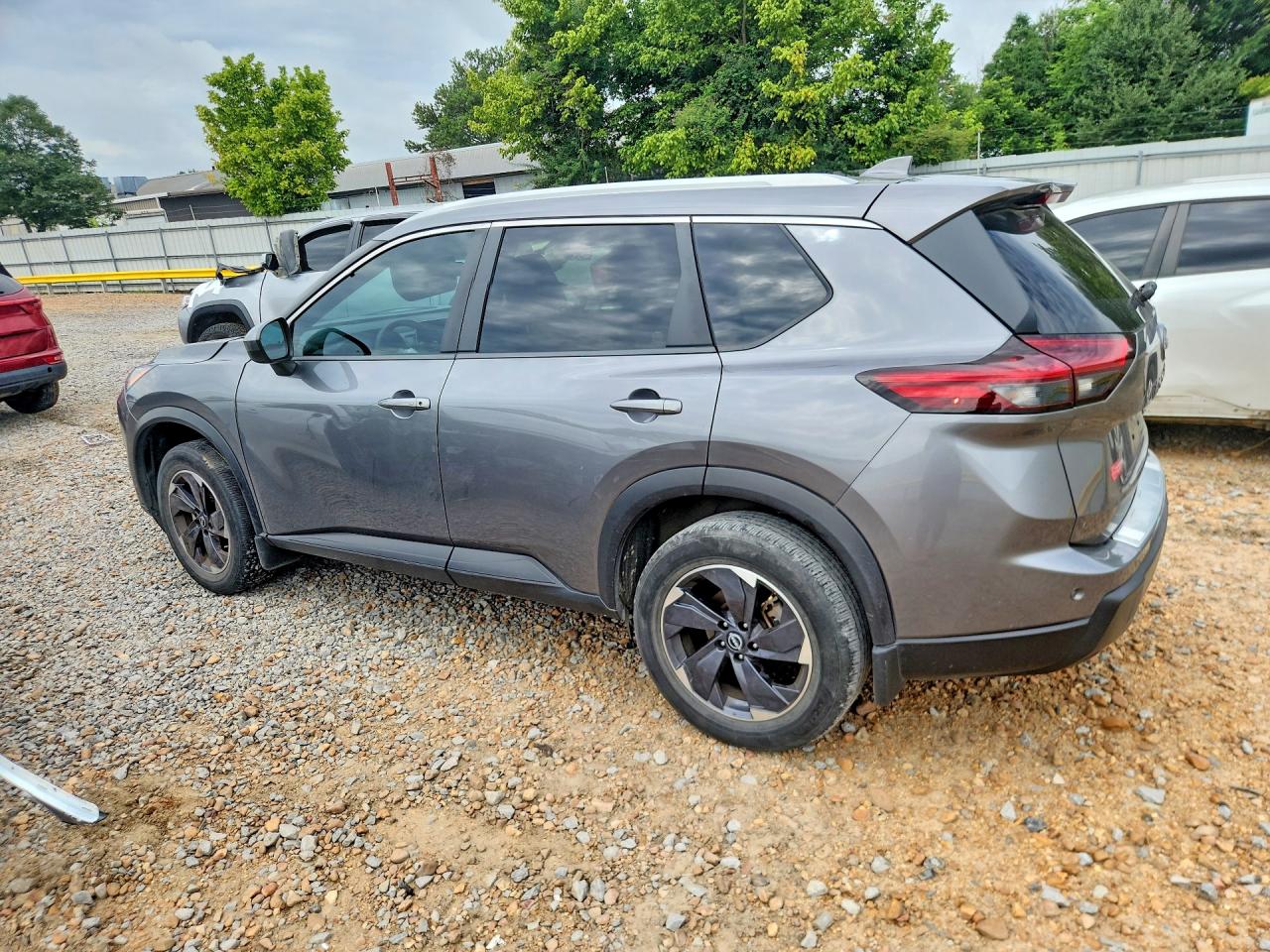 2024 NISSAN ROGUE
