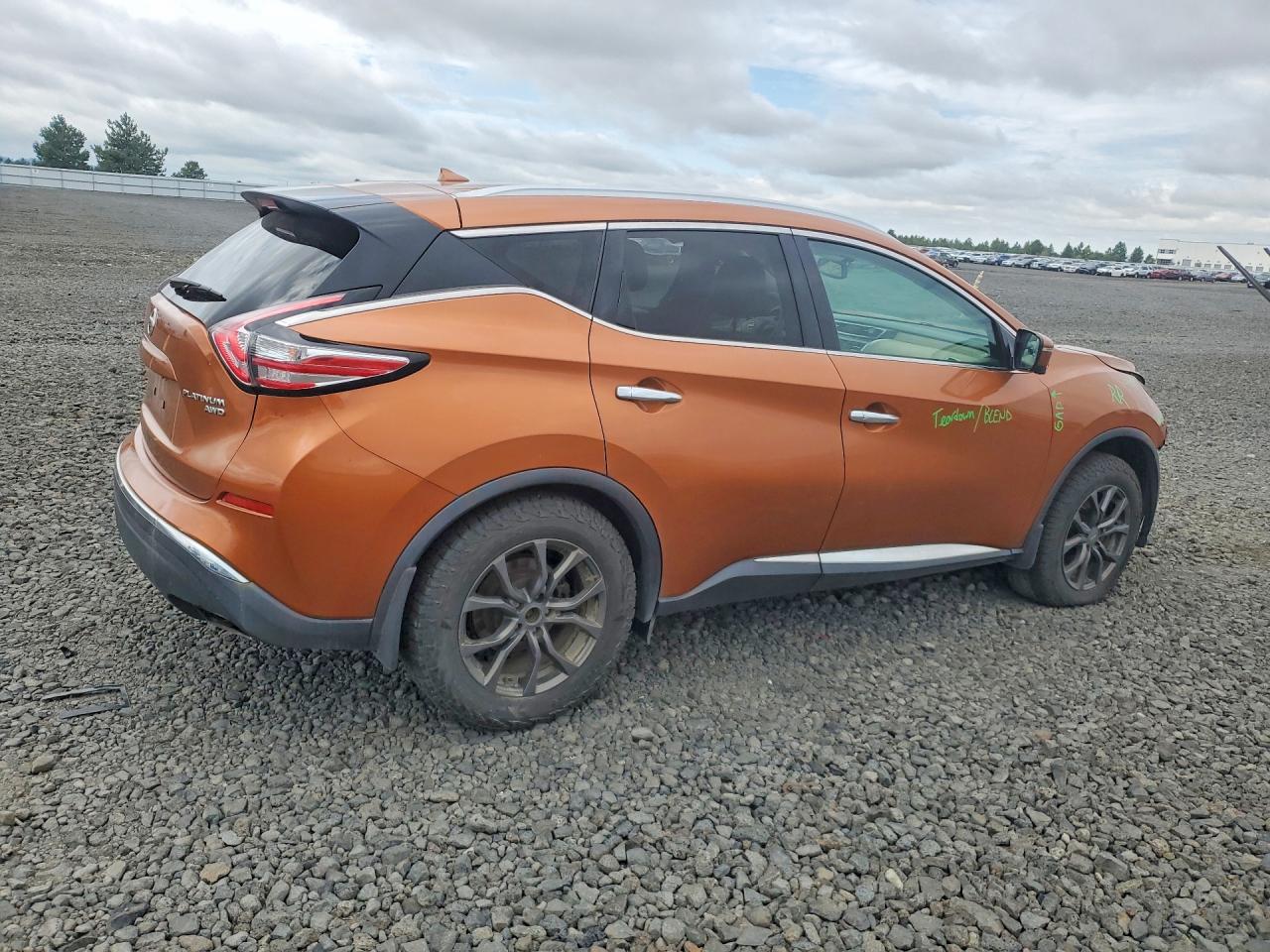 2016 NISSAN MURANO