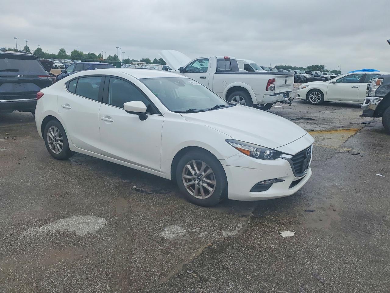 2018 MAZDA 3