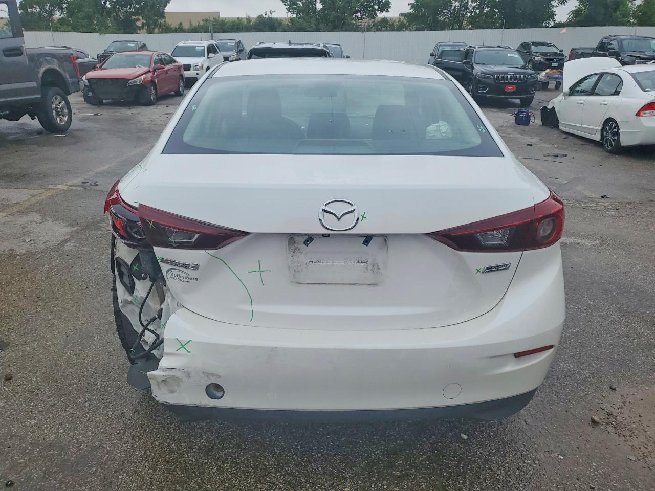 2018 MAZDA 3
