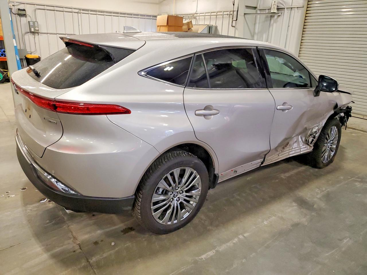 2024 TOYOTA VENZA