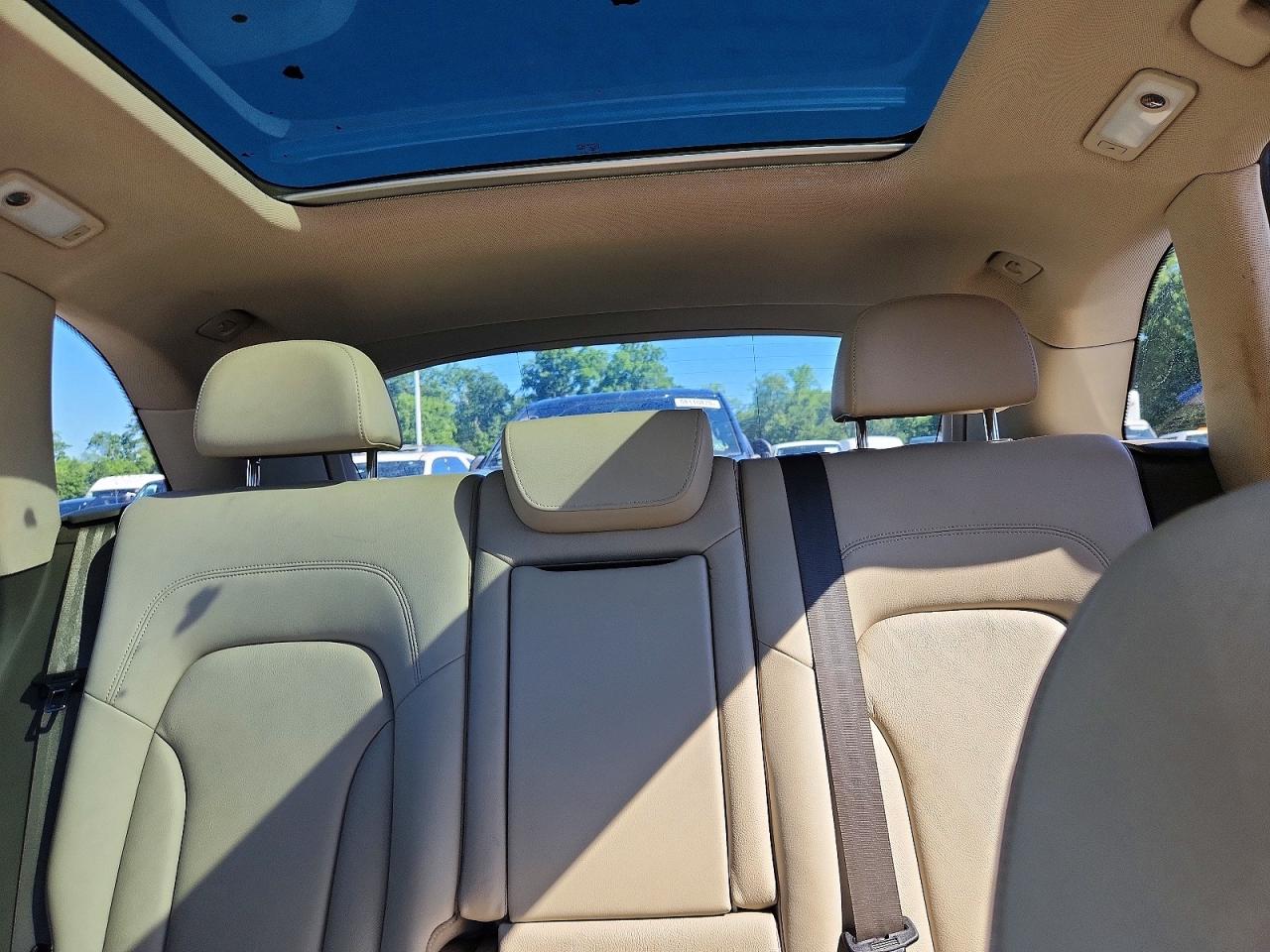2012 AUDI Q5