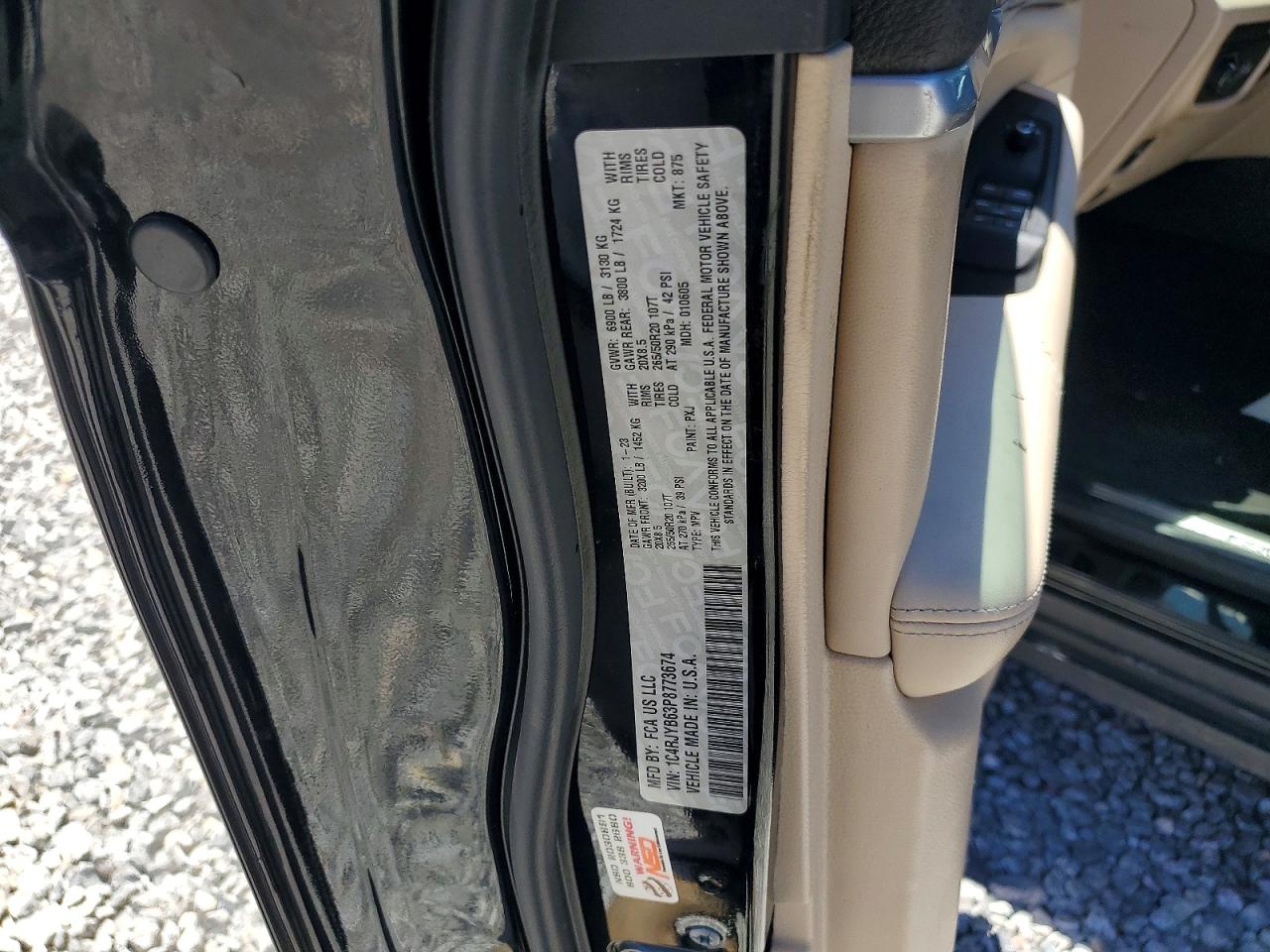 2023 JEEP CHEROKEE