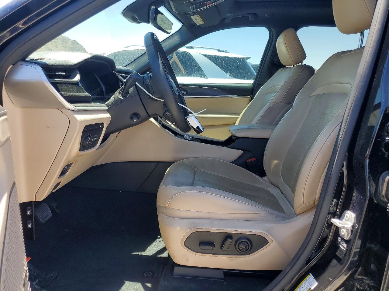 2023 JEEP CHEROKEE