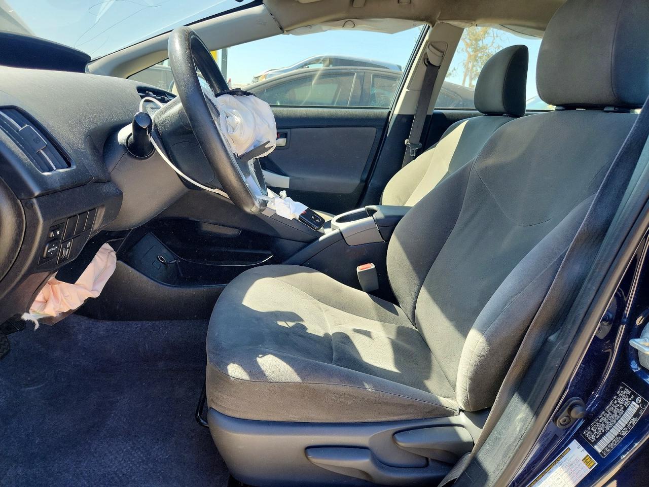 2015 TOYOTA PRIUS