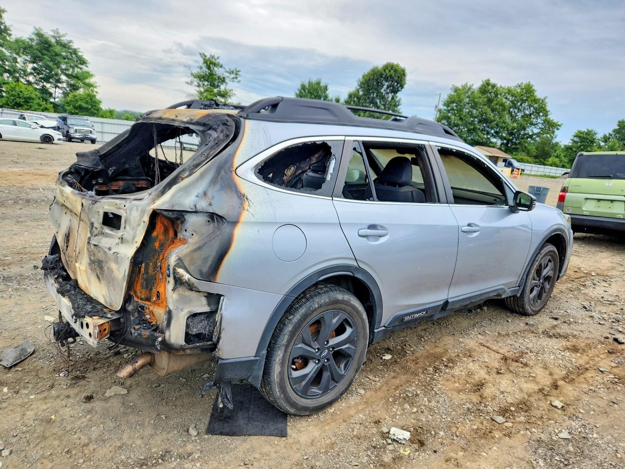 2020 SUBARU OUTBACK