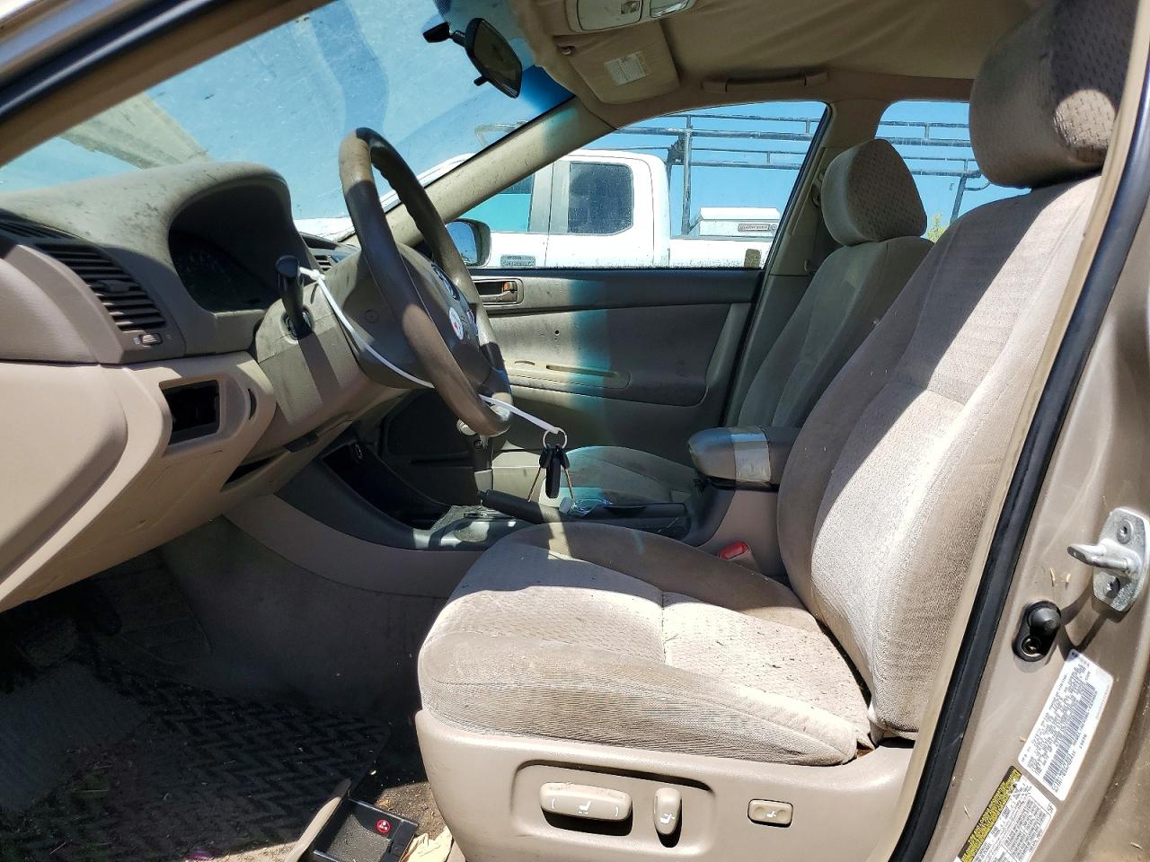 2004 TOYOTA CAMRY