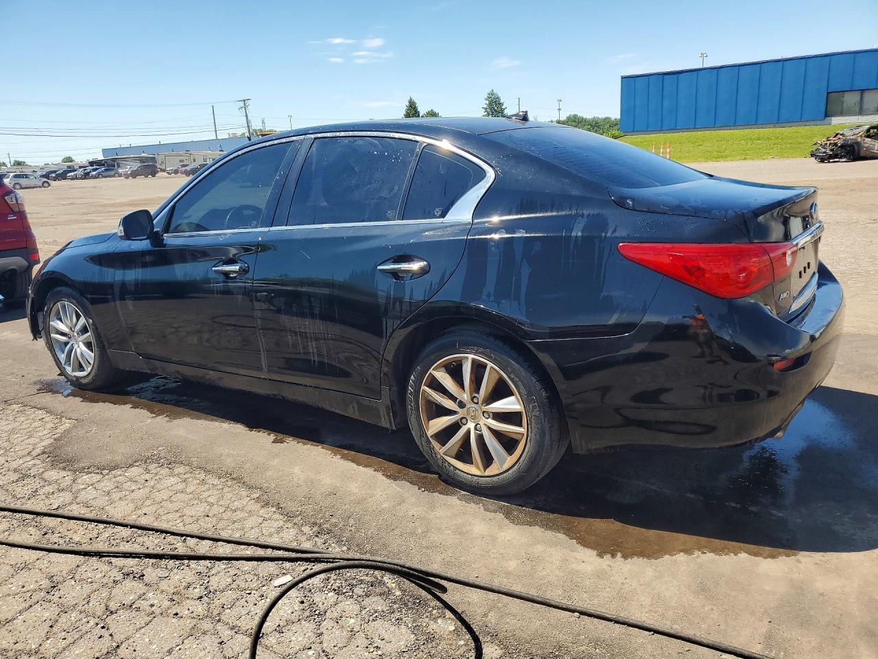 2015 INFINITI Q50