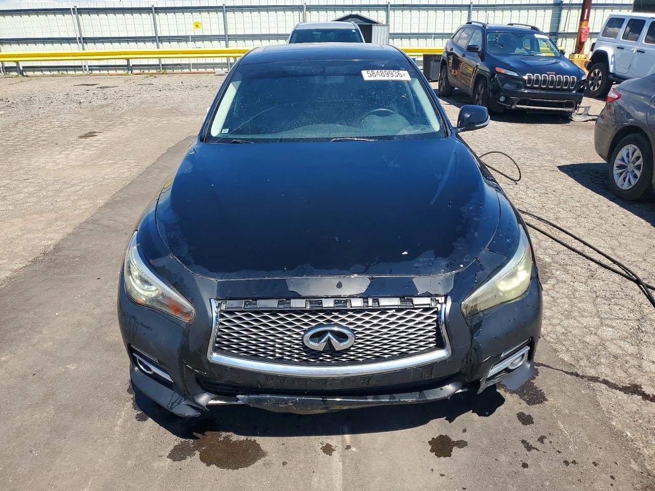 2015 INFINITI Q50
