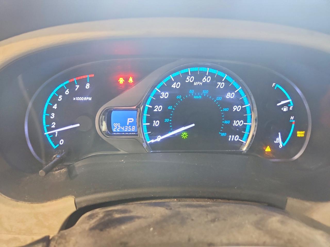 2011 TOYOTA SIENNA