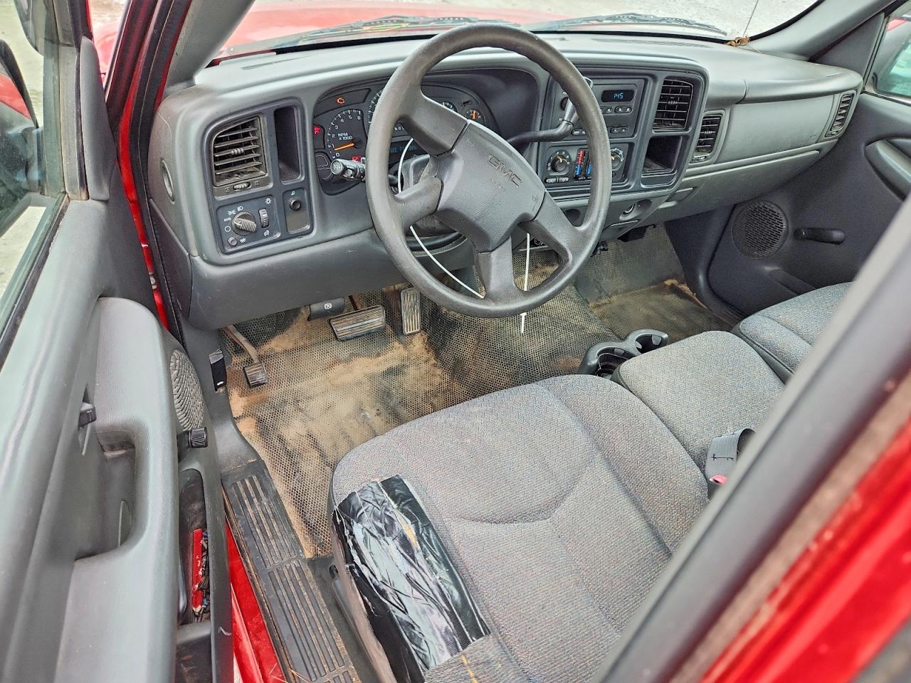 2006 GMC SIERRA