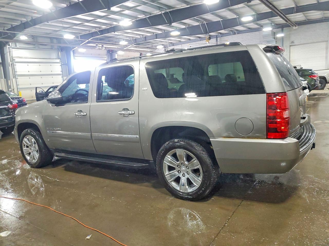 2012 CHEVROLET SUBURBAN
