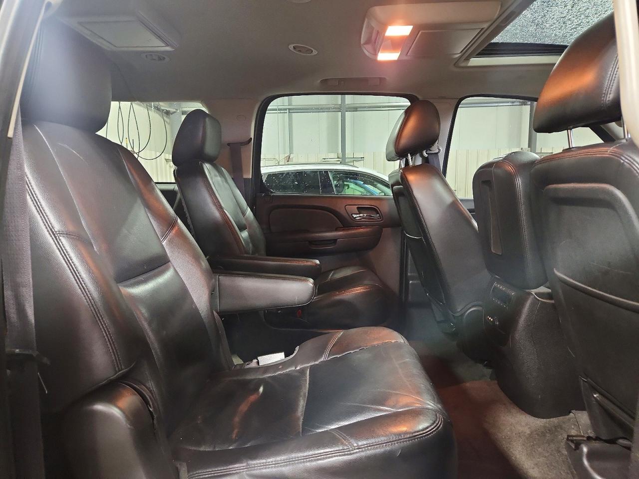 2012 CHEVROLET SUBURBAN