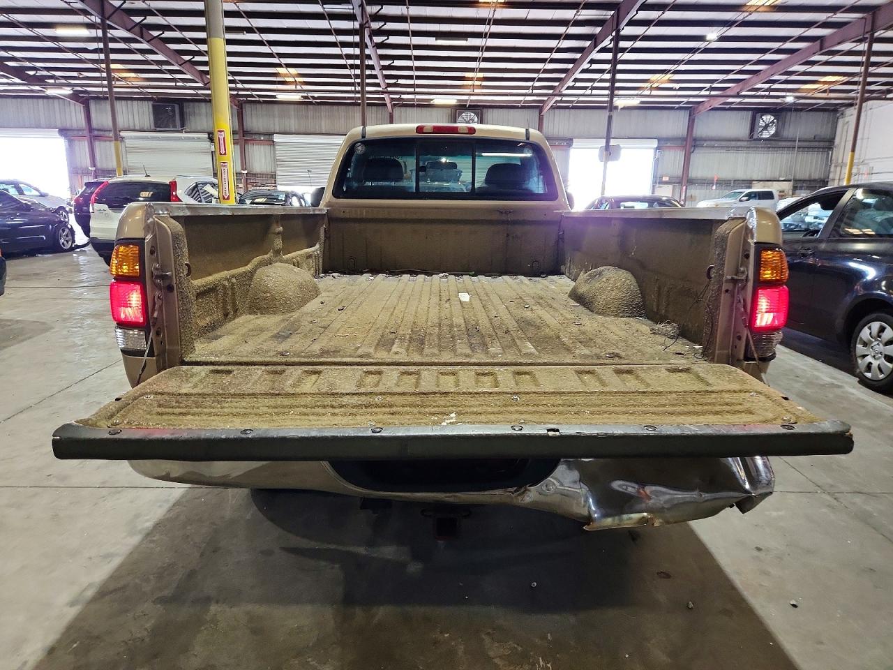 2003 TOYOTA TUNDRA