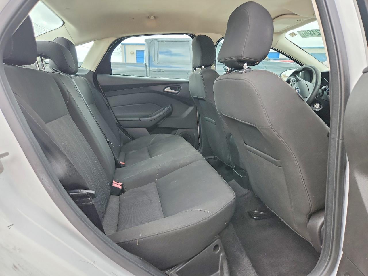 2016 FORD FOCUS