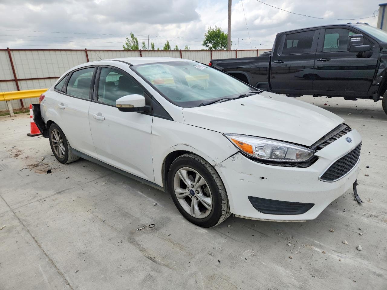 2016 FORD FOCUS