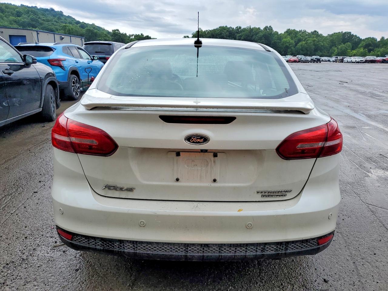 2016 FORD FOCUS