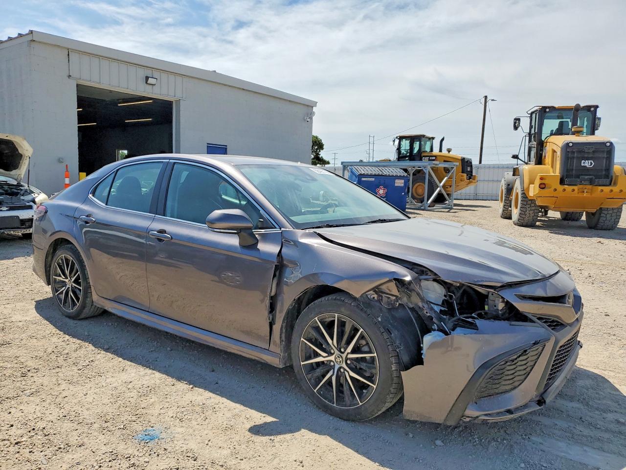 2022 TOYOTA CAMRY