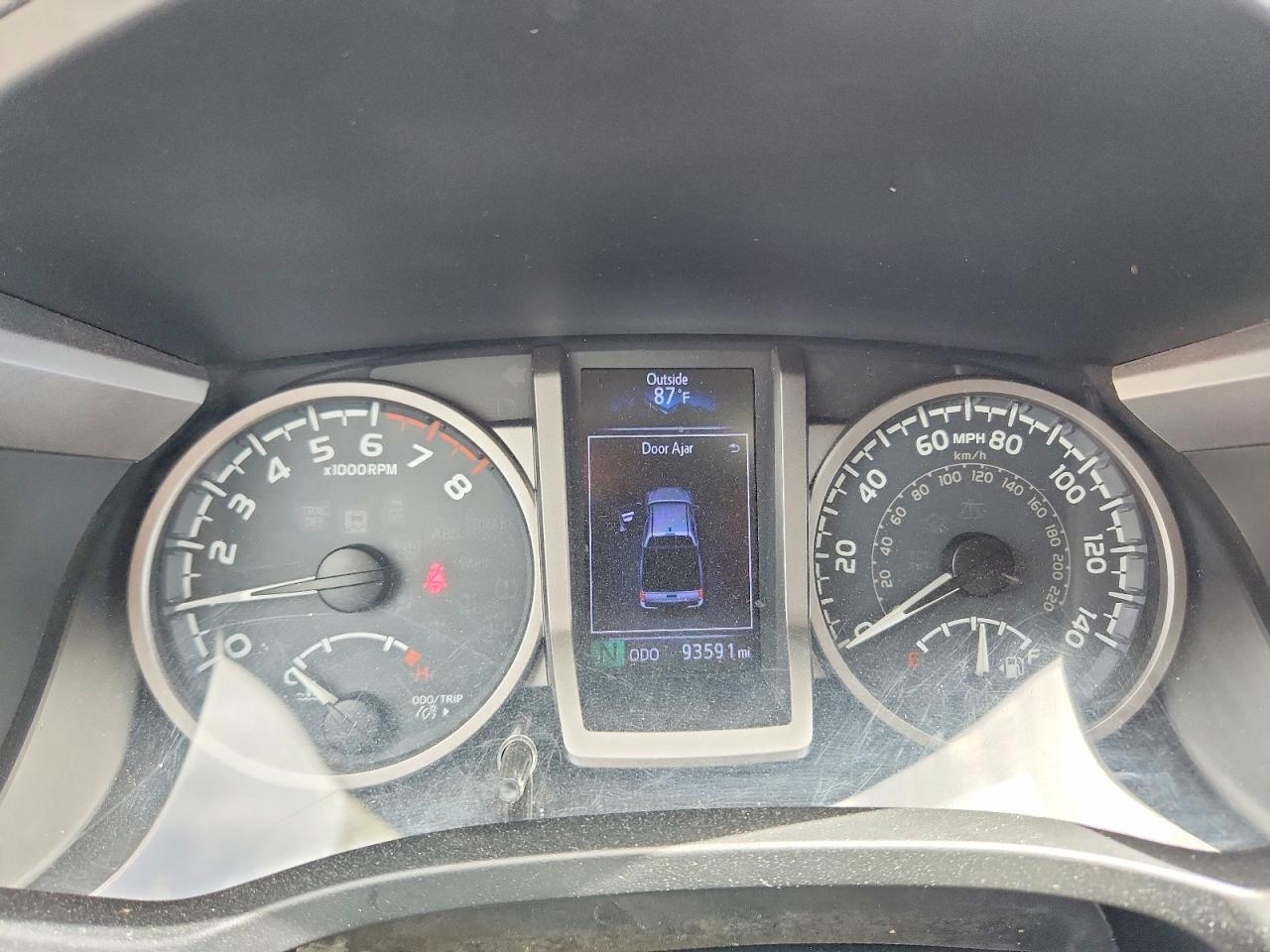 2017 TOYOTA TACOMA