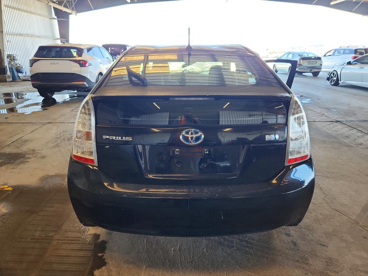 2011 TOYOTA PRIUS