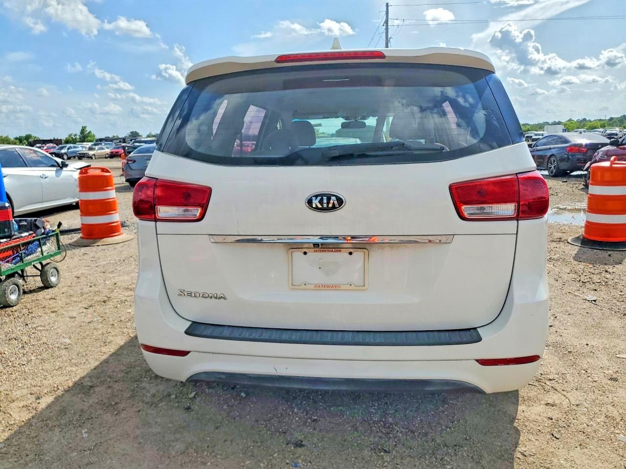 2017 KIA SEDONA