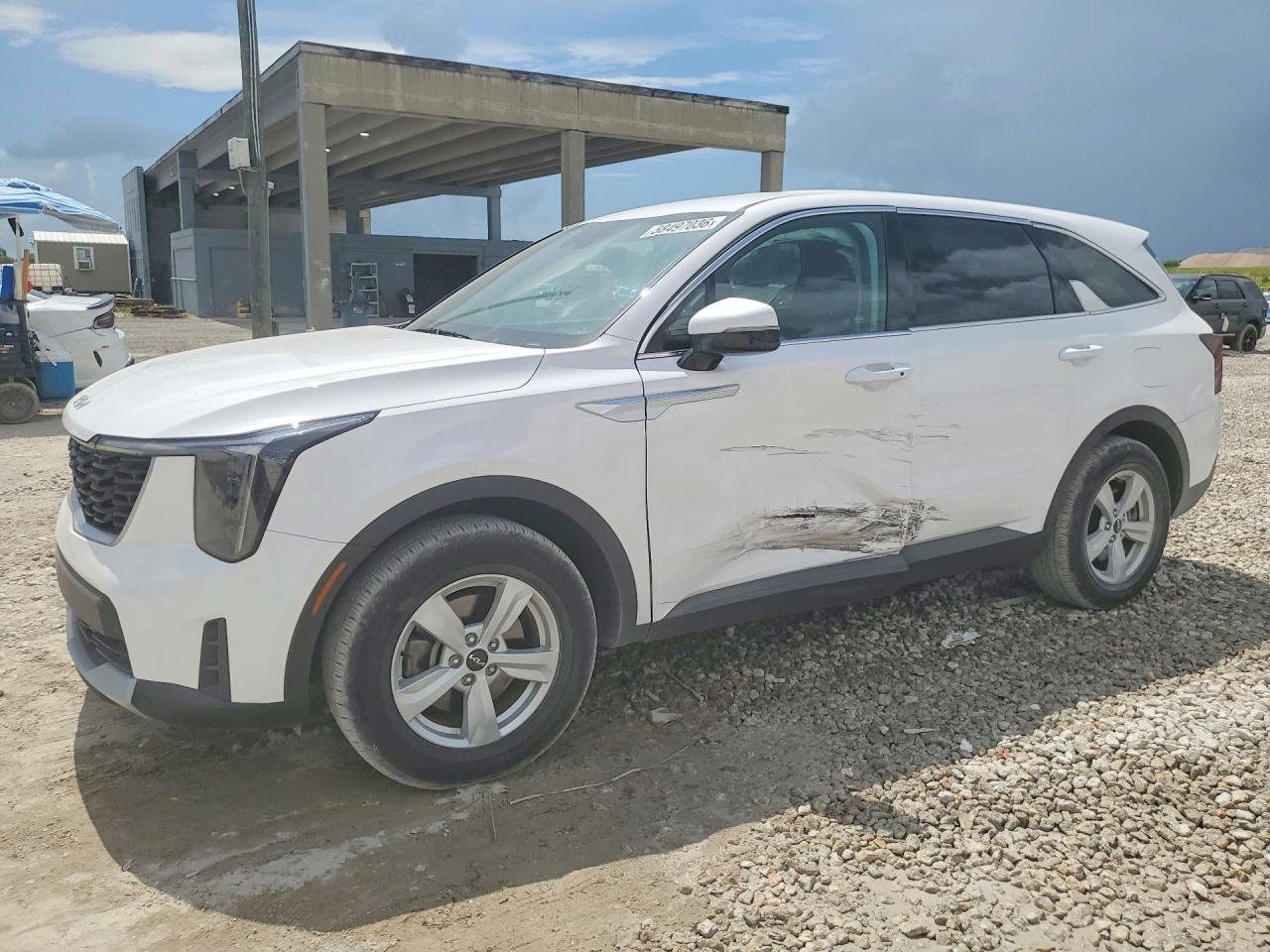 2025 KIA SORENTO