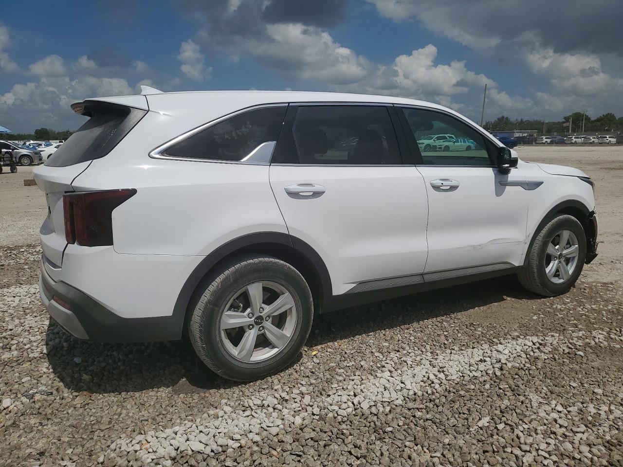 2025 KIA SORENTO